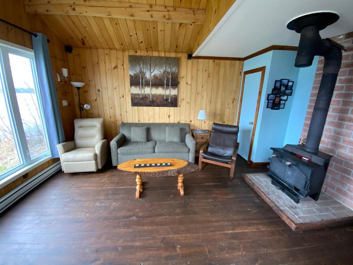 Auberge Et Chalets Sur Le Lac Lac-Megantic Ngoại thất bức ảnh