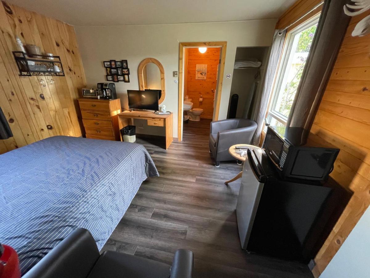 Auberge Et Chalets Sur Le Lac Lac-Megantic Ngoại thất bức ảnh