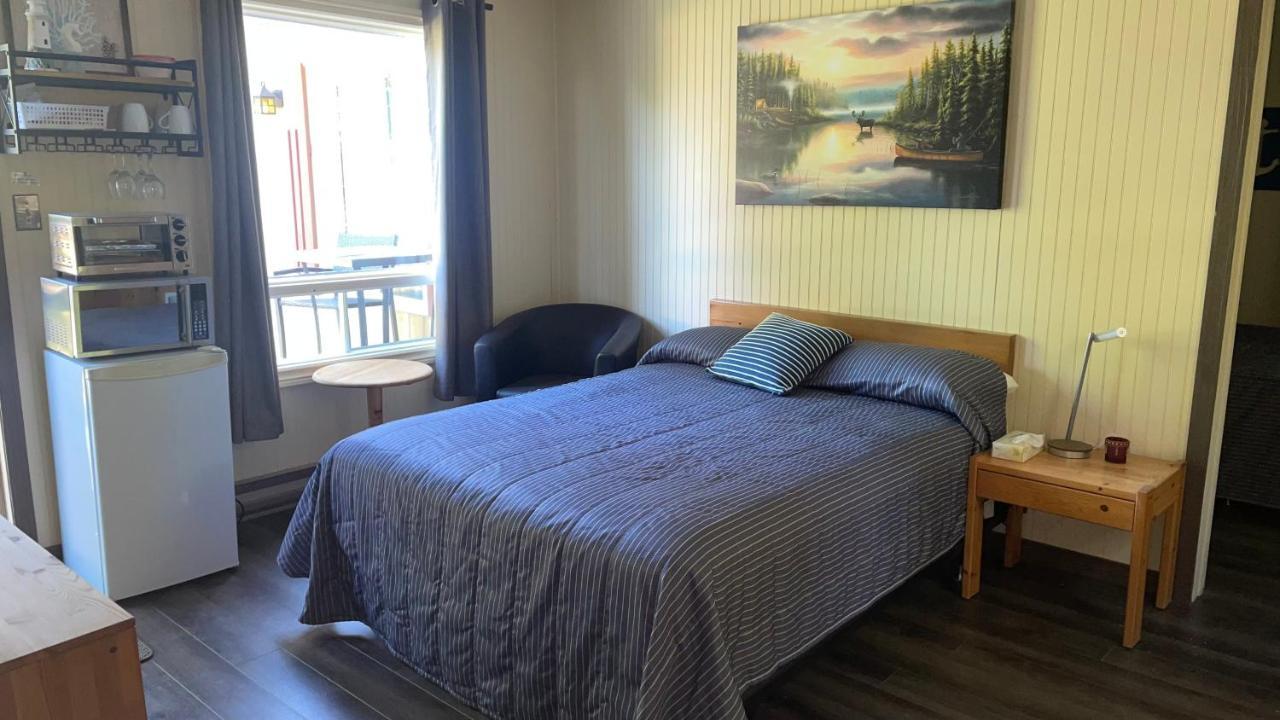 Auberge Et Chalets Sur Le Lac Lac-Megantic Ngoại thất bức ảnh